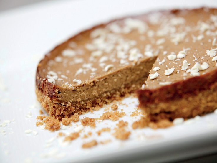 Cheesecake with Dates, Chocolate & Caramel Fudge Cream
