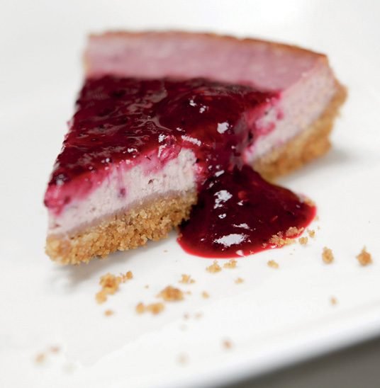 Red berry pudding cheesecake